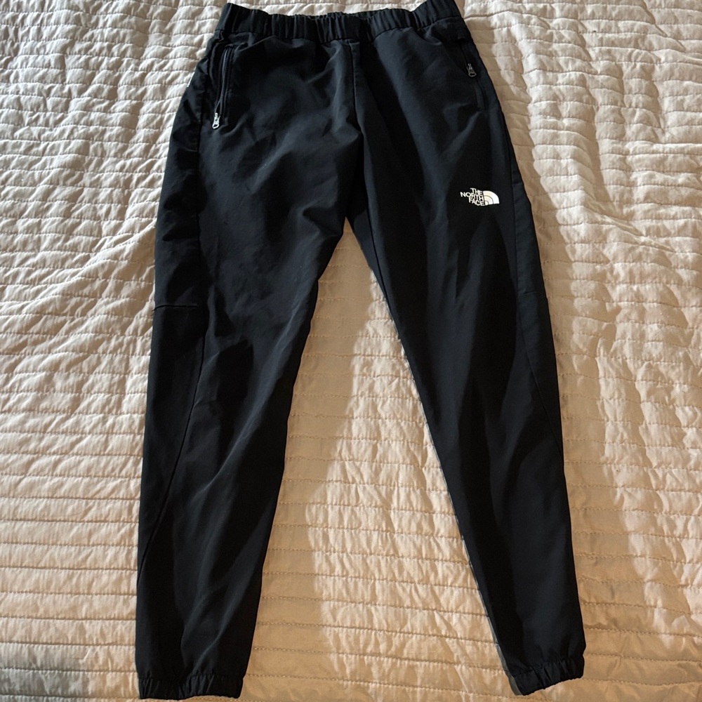 The North Face Boy’s Black Sweatpants